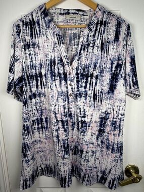 Mandee Women's Navy Pink Abstract Henley XL Short Sleeve Casual Stretch Blouse
